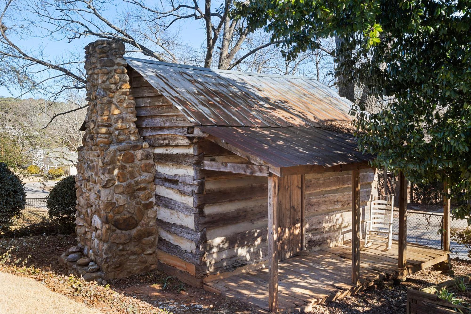 مبيت وإفطار Stone Mountain Manor المظهر الخارجي الصورة