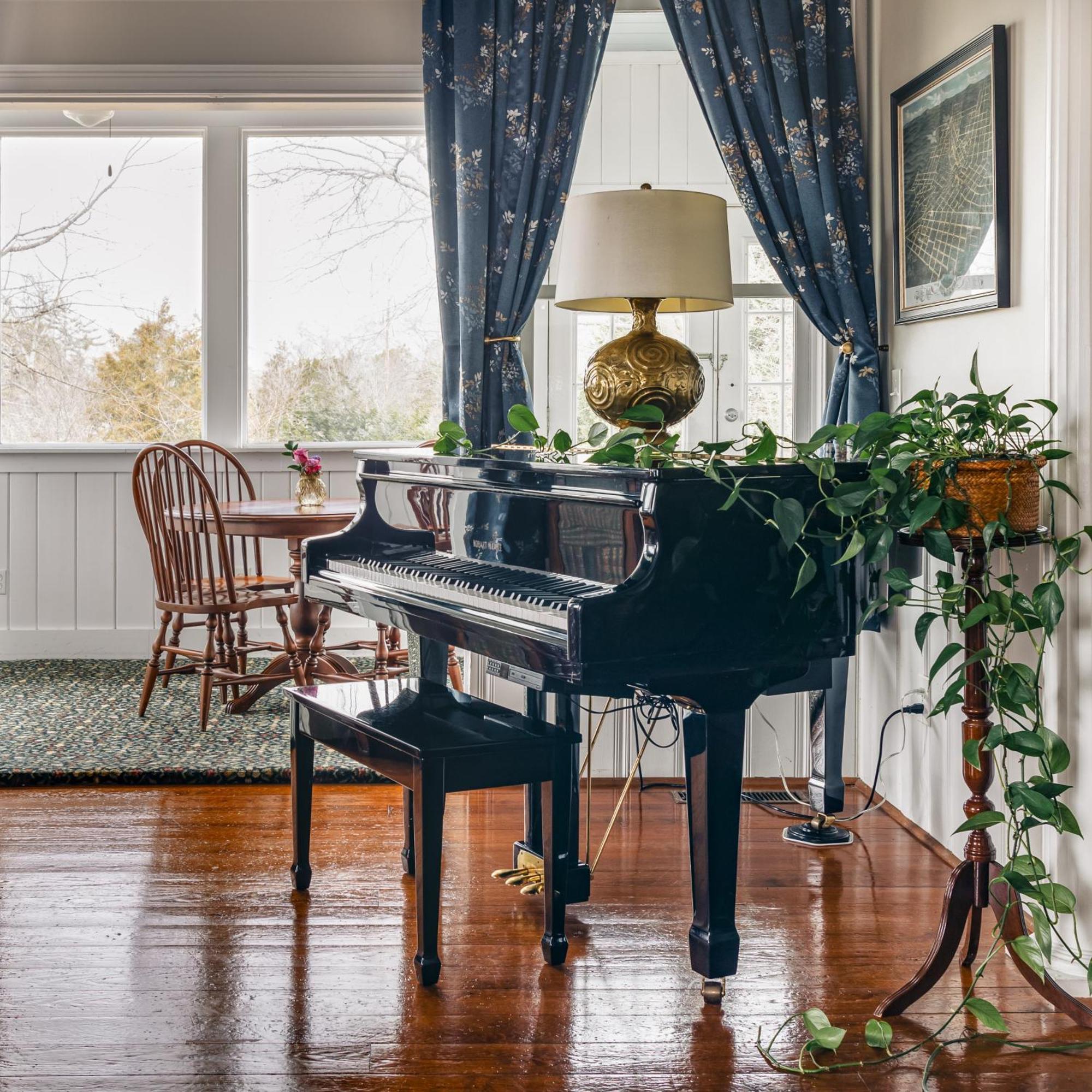 مبيت وإفطار Stone Mountain Manor المظهر الخارجي الصورة